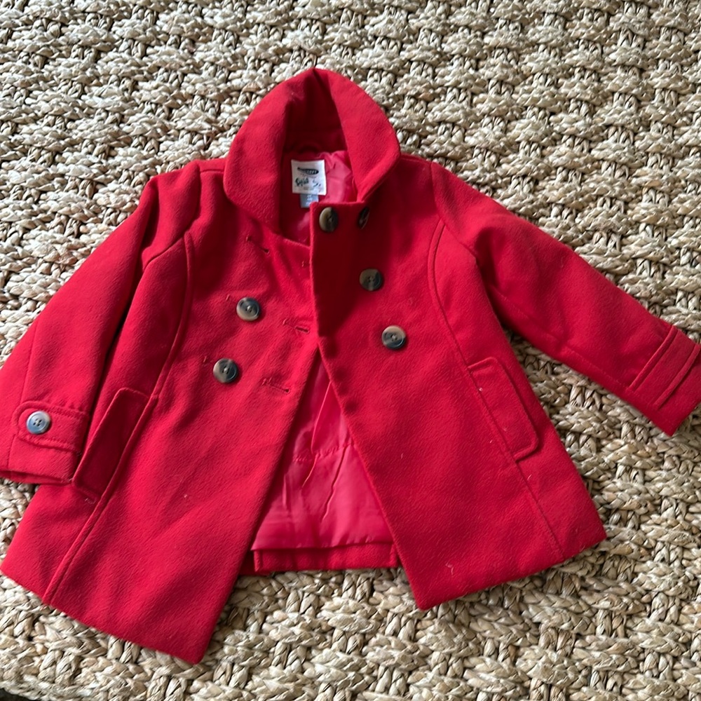 4 T old navy red pea cote. Adorable jacket great condition